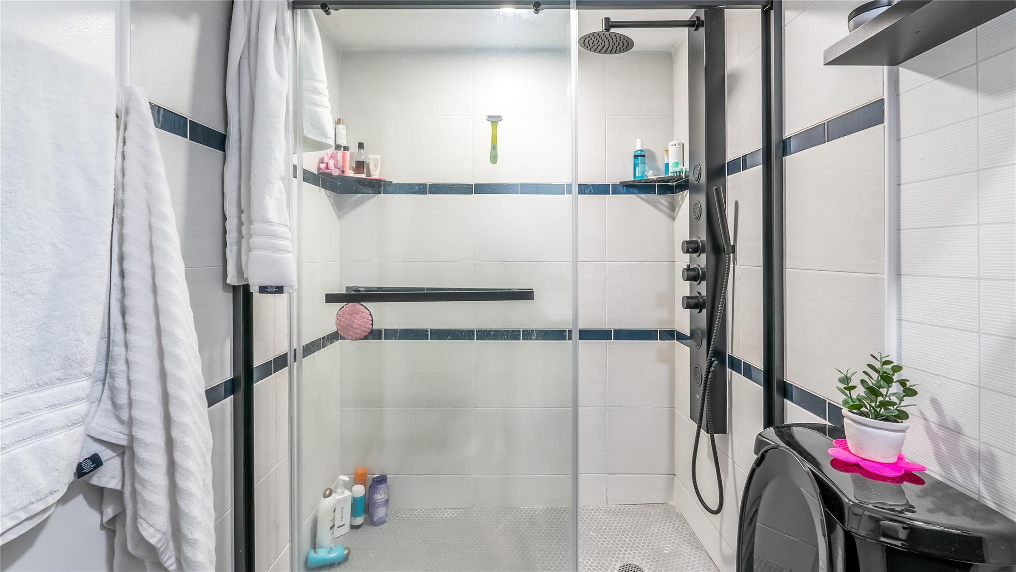 PLAZA TOWERS NORTH CONDO - Residential