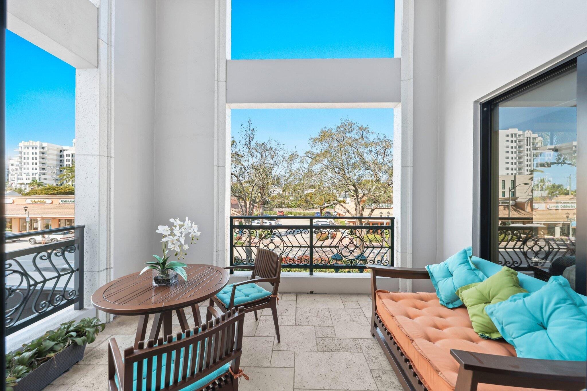 200 E Palmetto Park Road 19