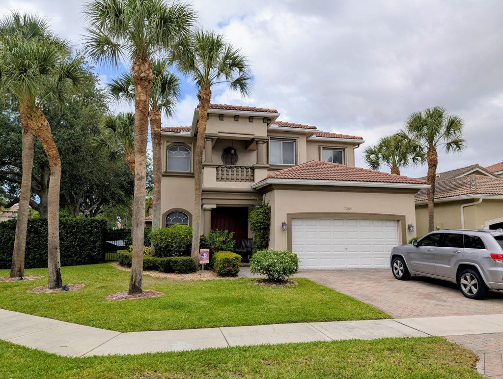 Photo of 7209 Shady Grove Lane, Boynton Beach, FL 33436 (MLS # F10500327)