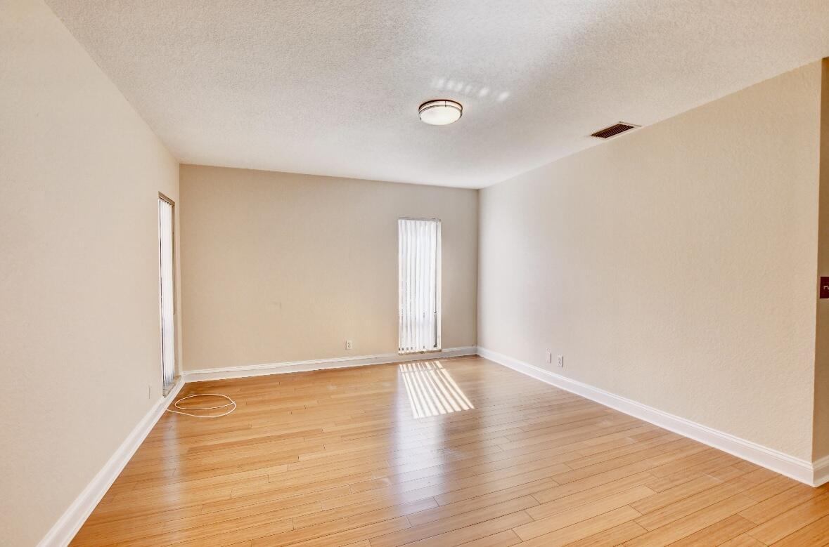 PHEASANT WALK SEC 4 - Residential Lease