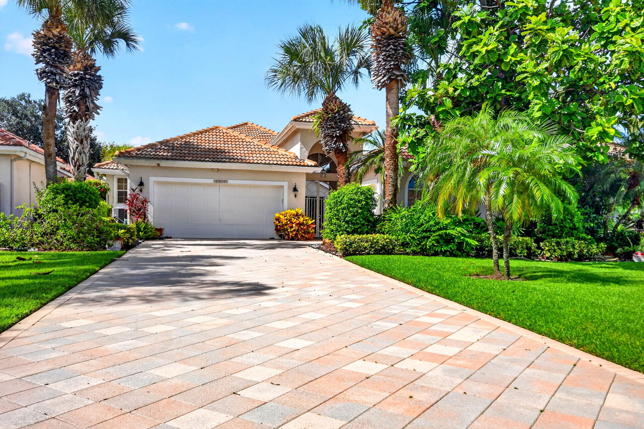 10694 Greenbriar Villa Drive, Lake Worth FL 33449