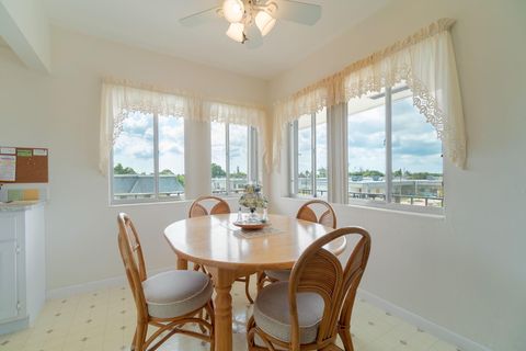 A home in Lake Worth Beach