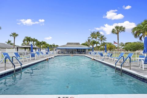 Tiny photo for 1177 S Drive Circle #B, Delray Beach, FL 33445 (MLS # B26019686)