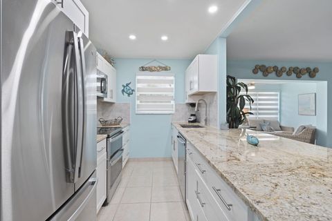 Tiny photo for 1177 S Drive Circle #B, Delray Beach, FL 33445 (MLS # B26019686)
