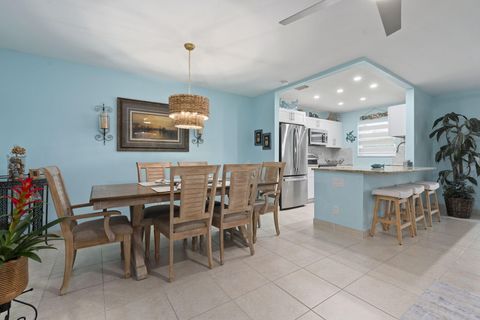 Tiny photo for 1177 S Drive Circle #B, Delray Beach, FL 33445 (MLS # B26019686)
