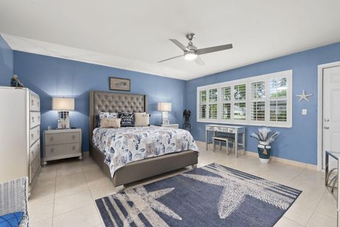 Tiny photo for 1177 S Drive Circle #B, Delray Beach, FL 33445 (MLS # B26019686)