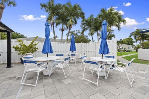 Tiny photo for 1177 S Drive Circle #B, Delray Beach, FL 33445 (MLS # B26019686)