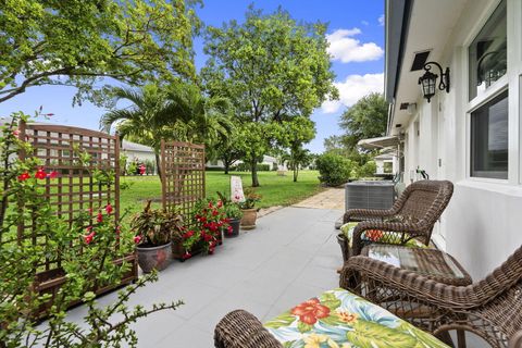 Tiny photo for 1177 S Drive Circle #B, Delray Beach, FL 33445 (MLS # B26019686)