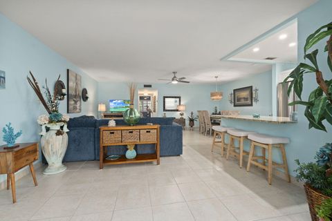 Tiny photo for 1177 S Drive Circle #B, Delray Beach, FL 33445 (MLS # B26019686)