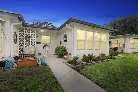 Tiny photo for 1177 S Drive Circle #B, Delray Beach, FL 33445 (MLS # B26019686)