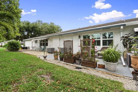 Tiny photo for 1177 S Drive Circle #B, Delray Beach, FL 33445 (MLS # B26019686)