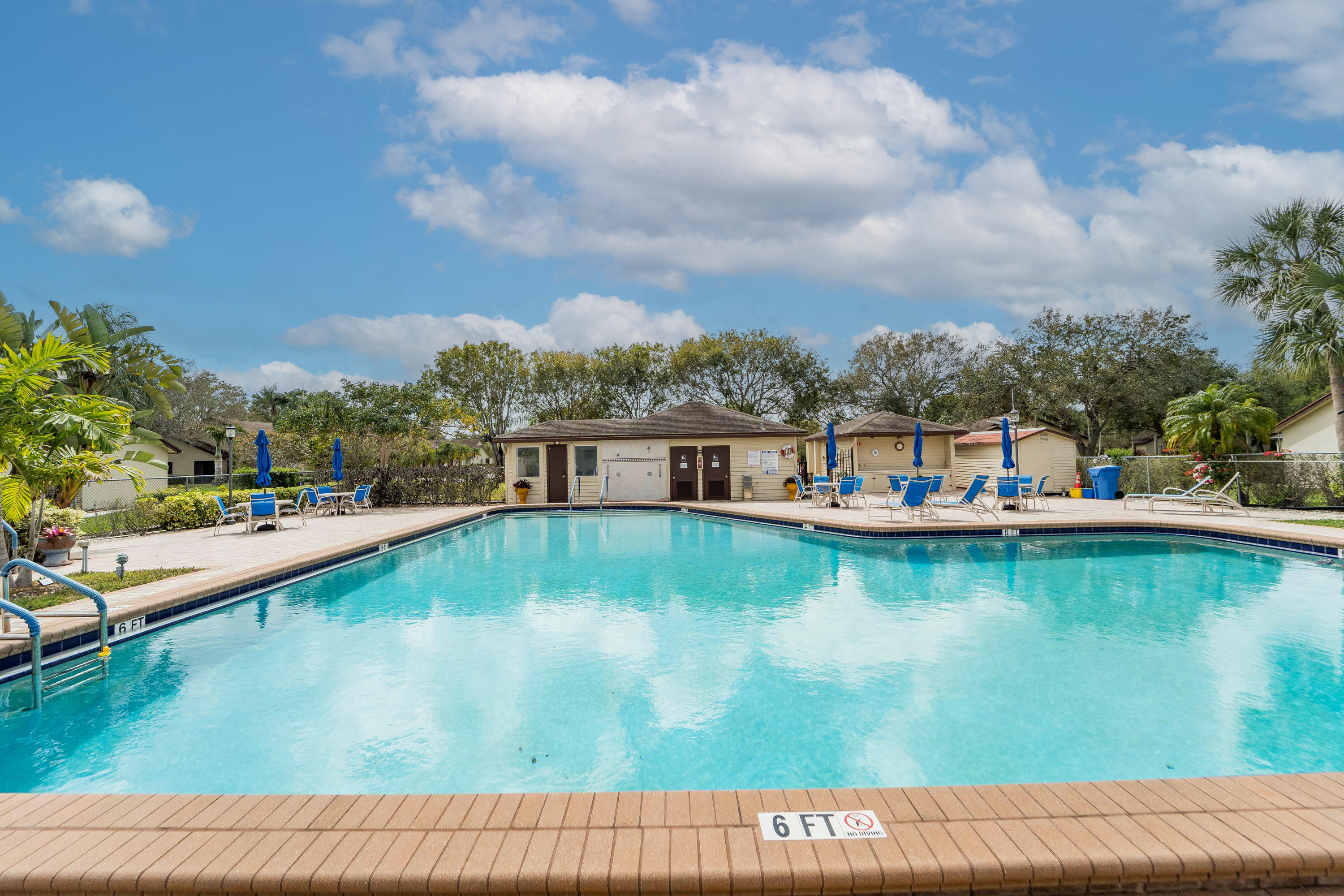 VILLAGE WALK - Residential