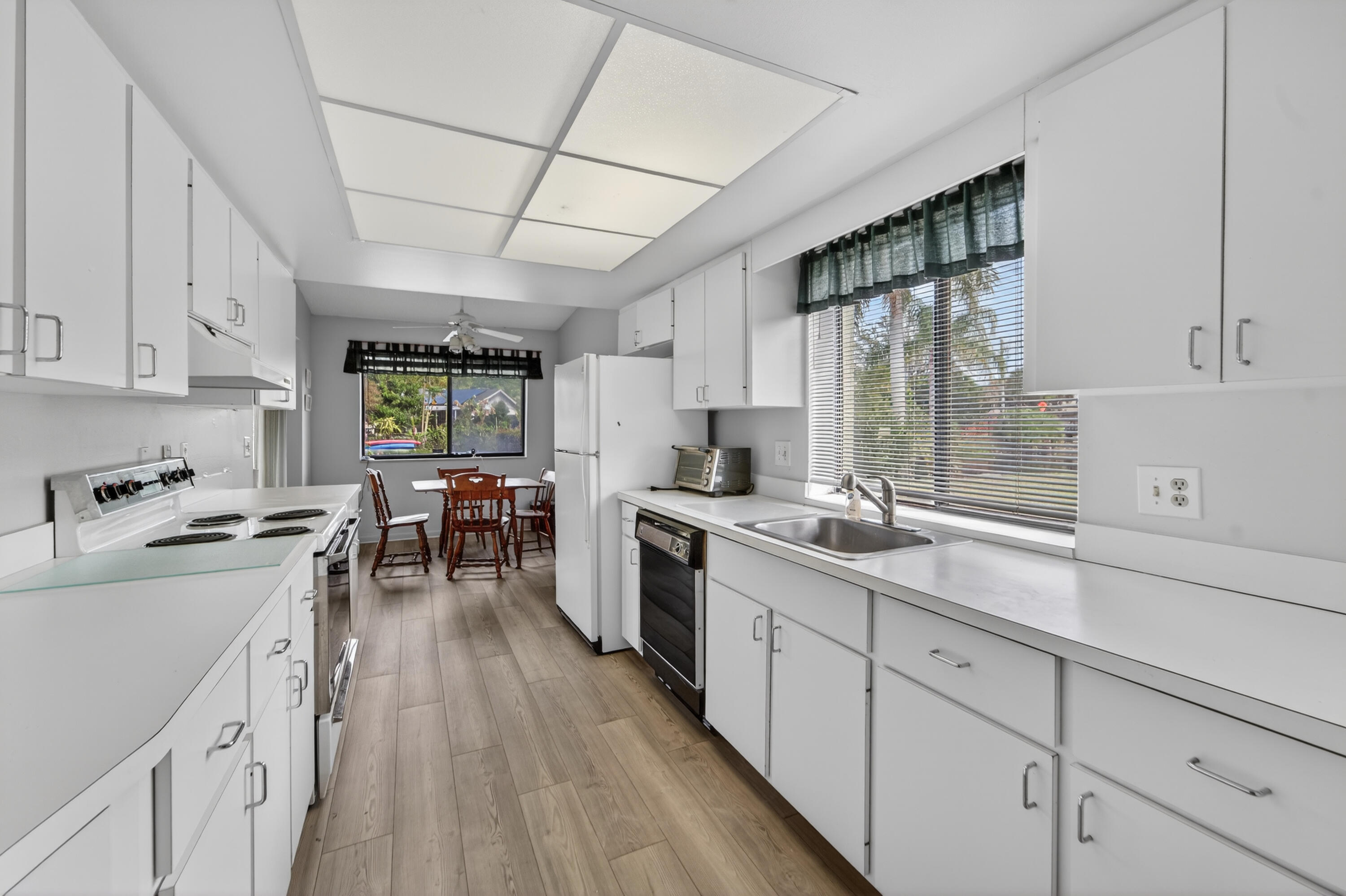 VILLAGE WALK - Residential