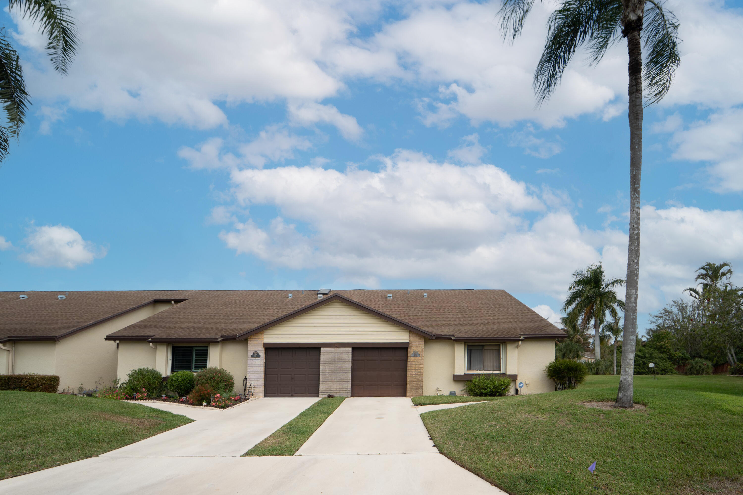 VILLAGE WALK - Residential