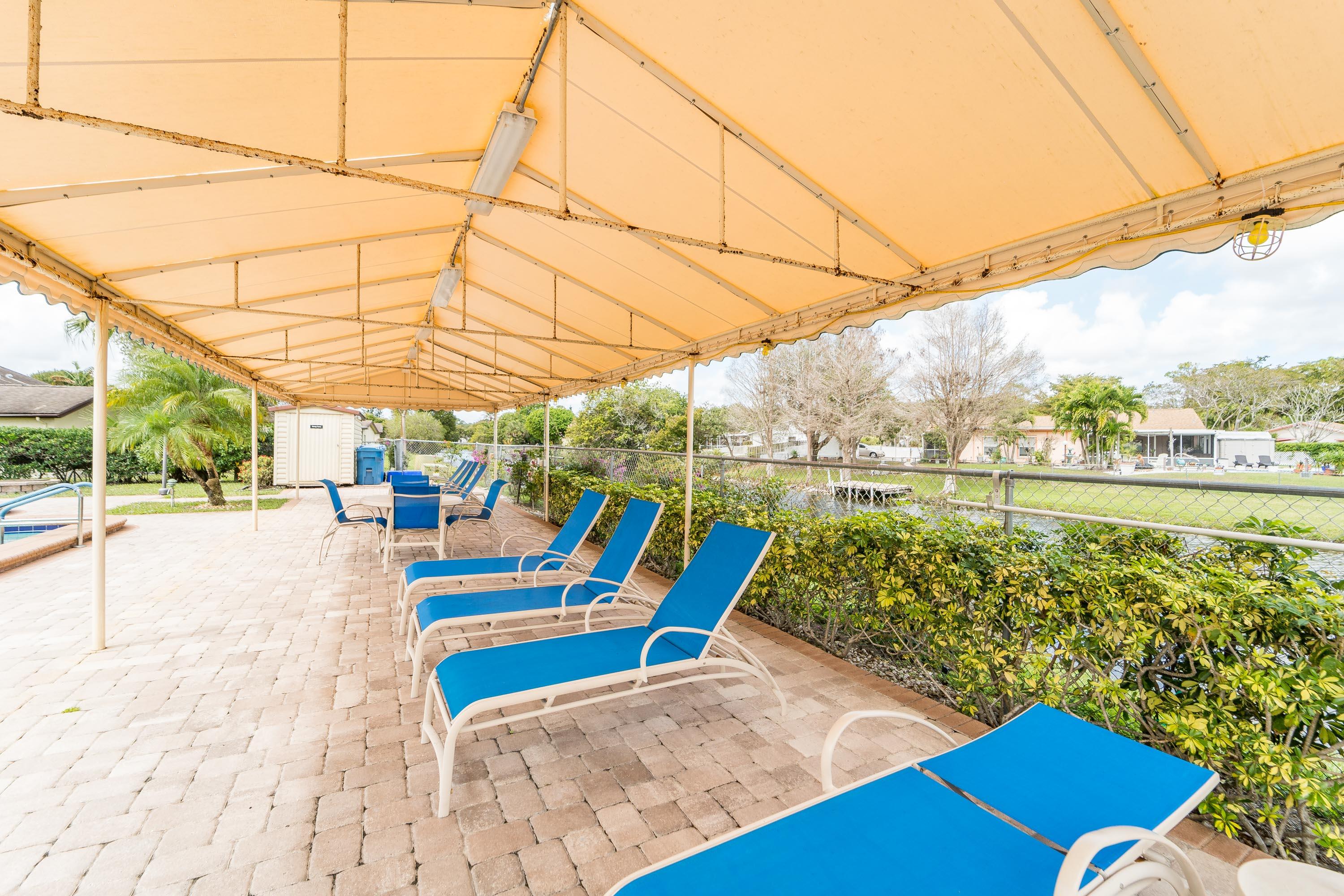 VILLAGE WALK - Residential