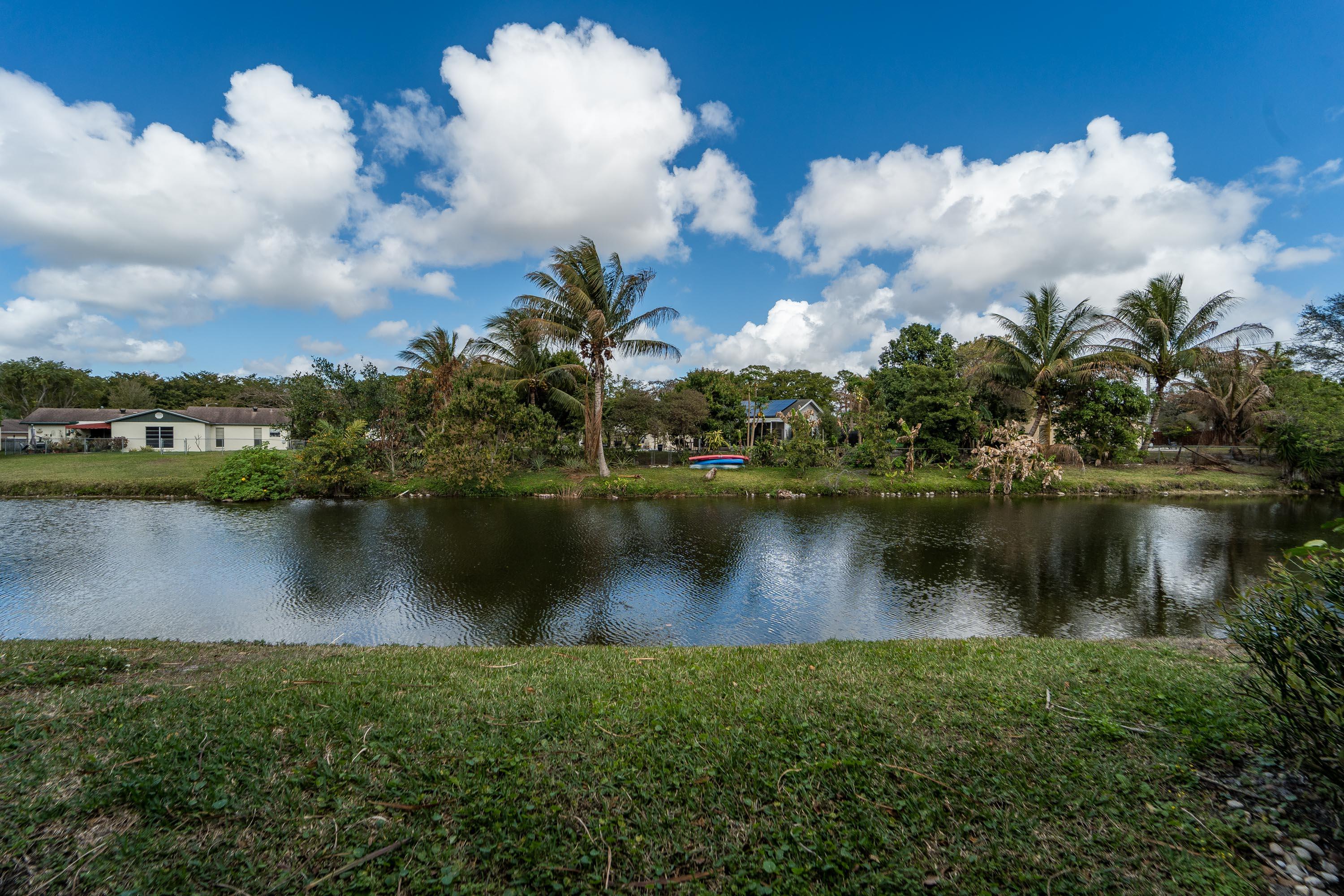 VILLAGE WALK - Residential