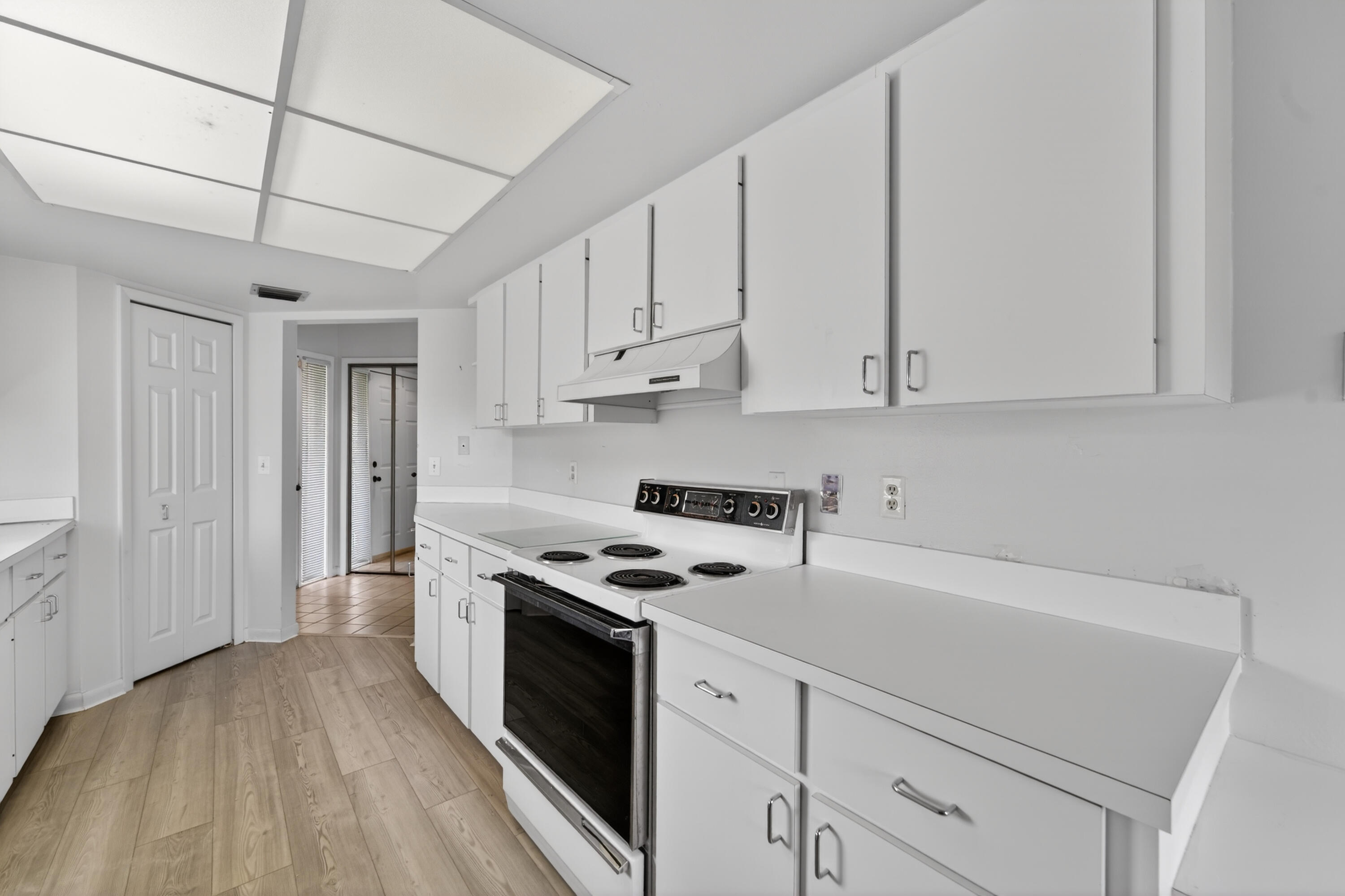 VILLAGE WALK - Residential