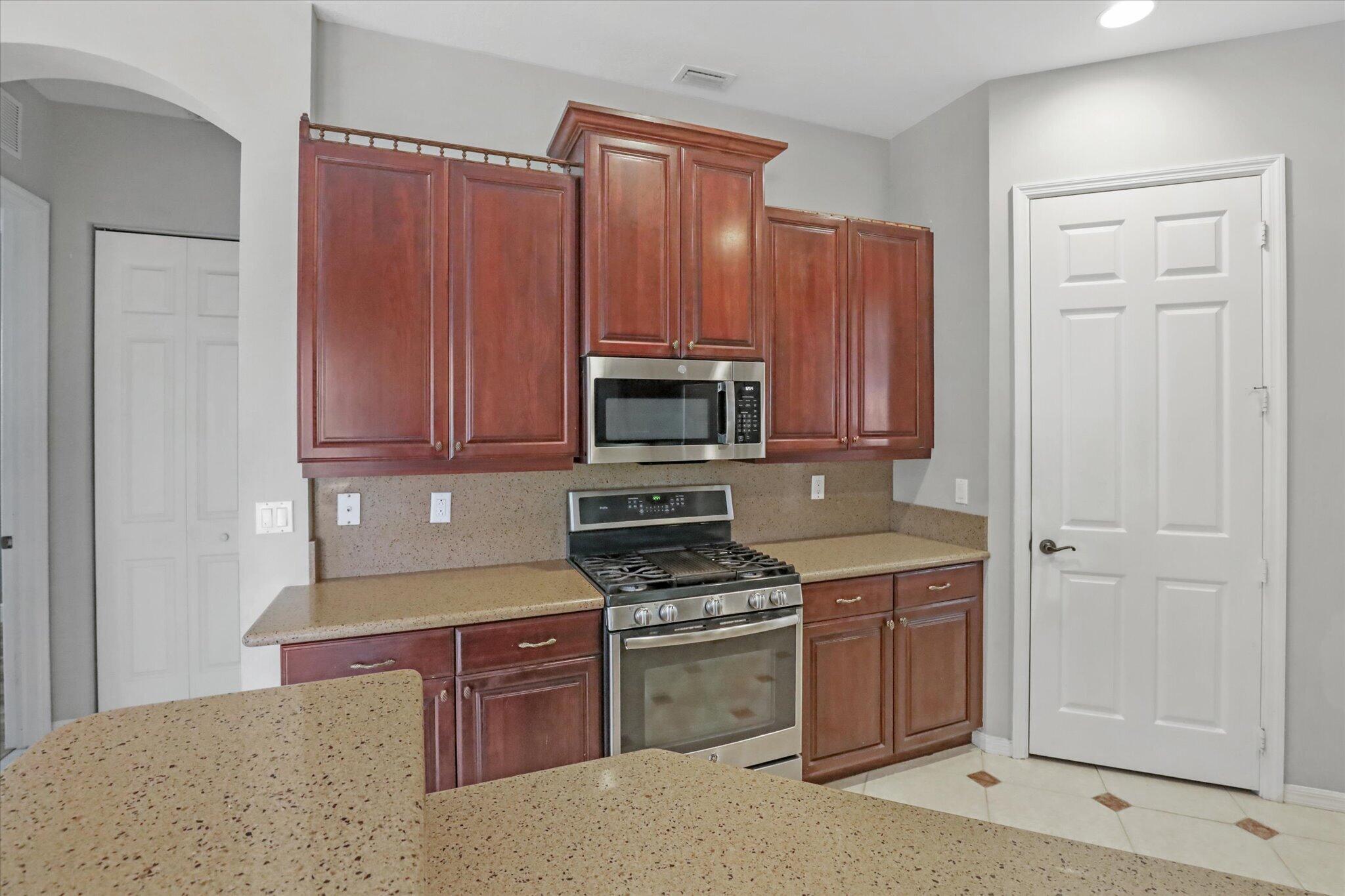 Lake Forest at St Lucie West - Residential