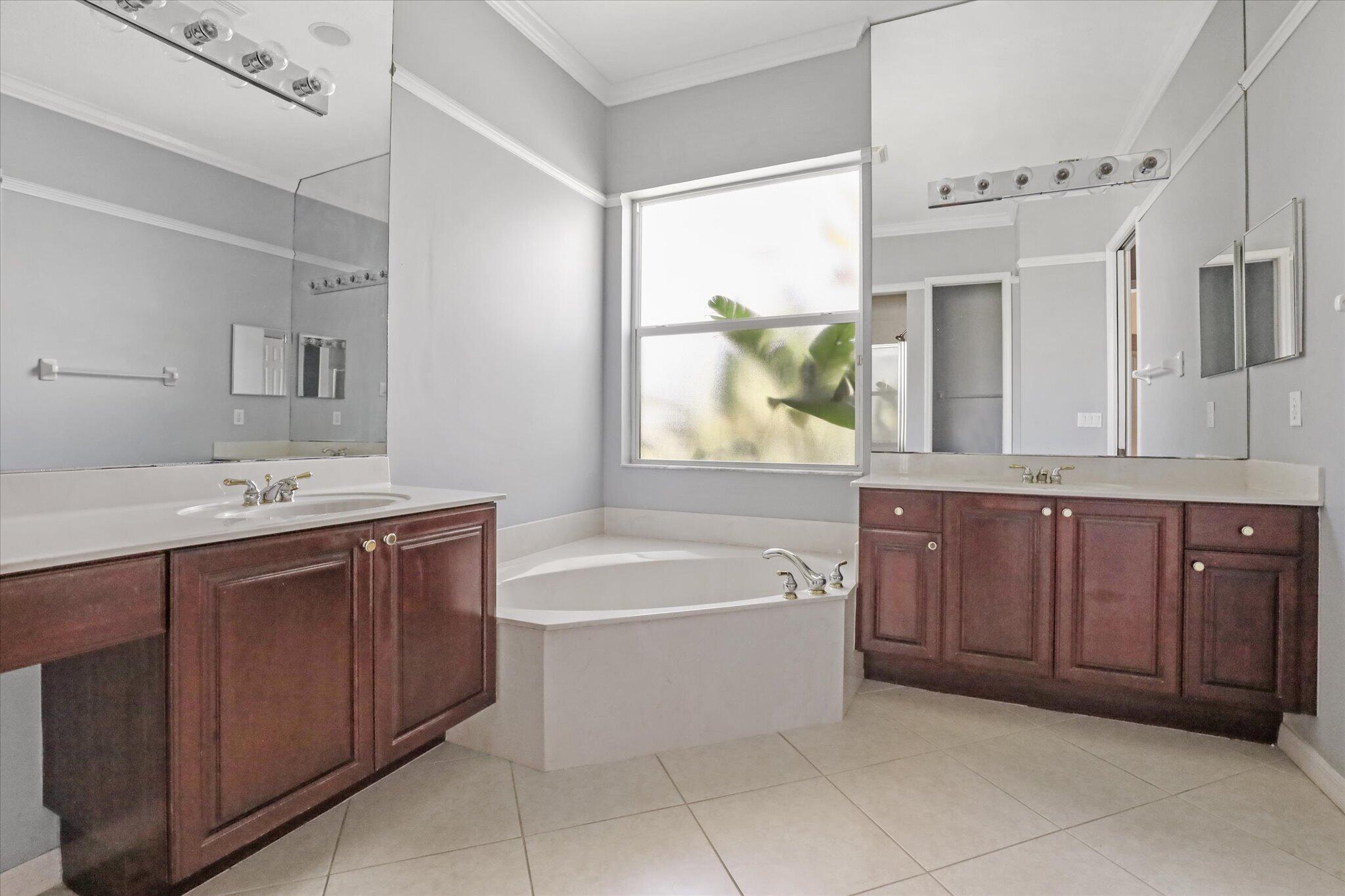 Lake Forest at St Lucie West - Residential