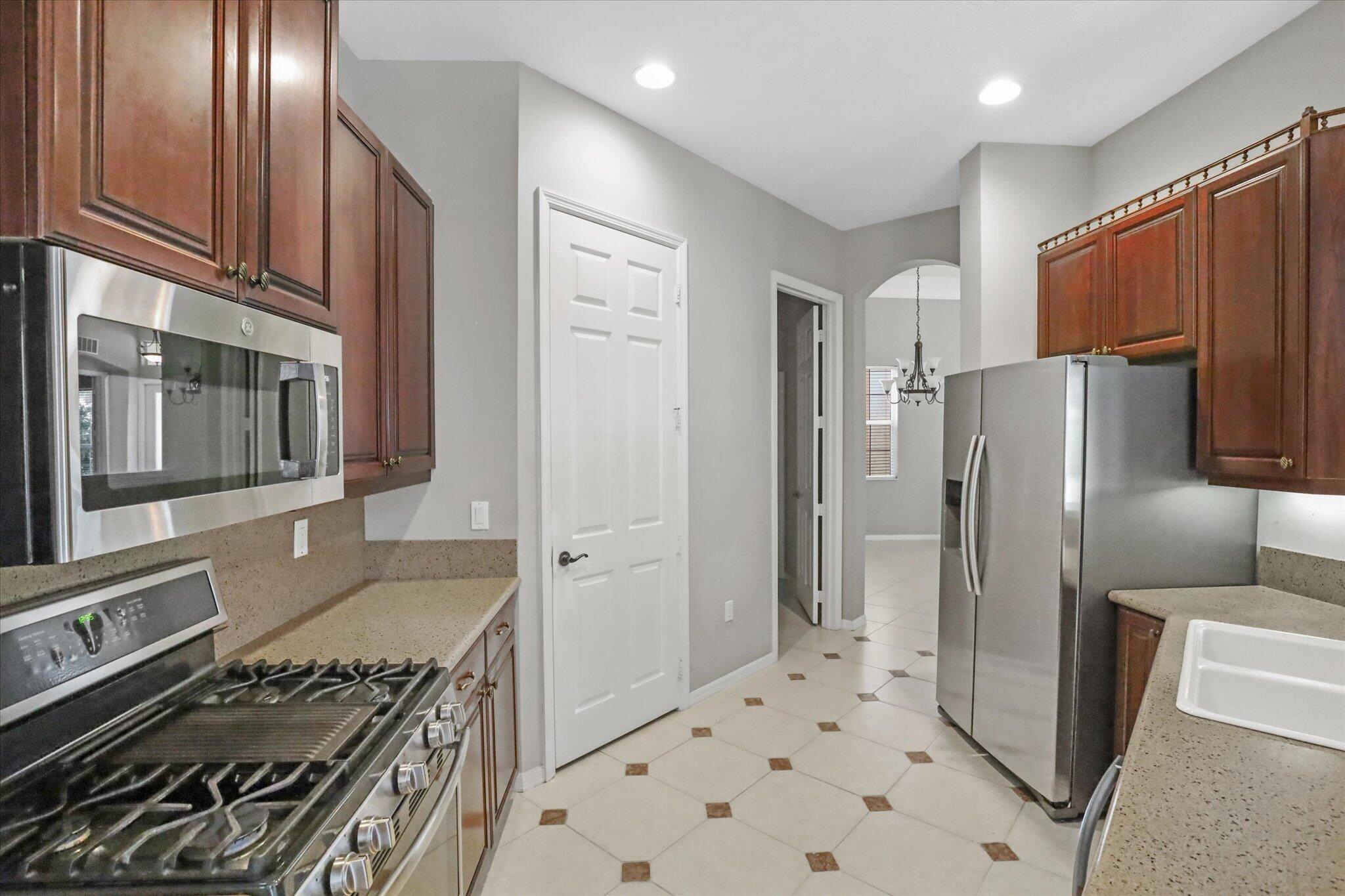 Lake Forest at St Lucie West - Residential