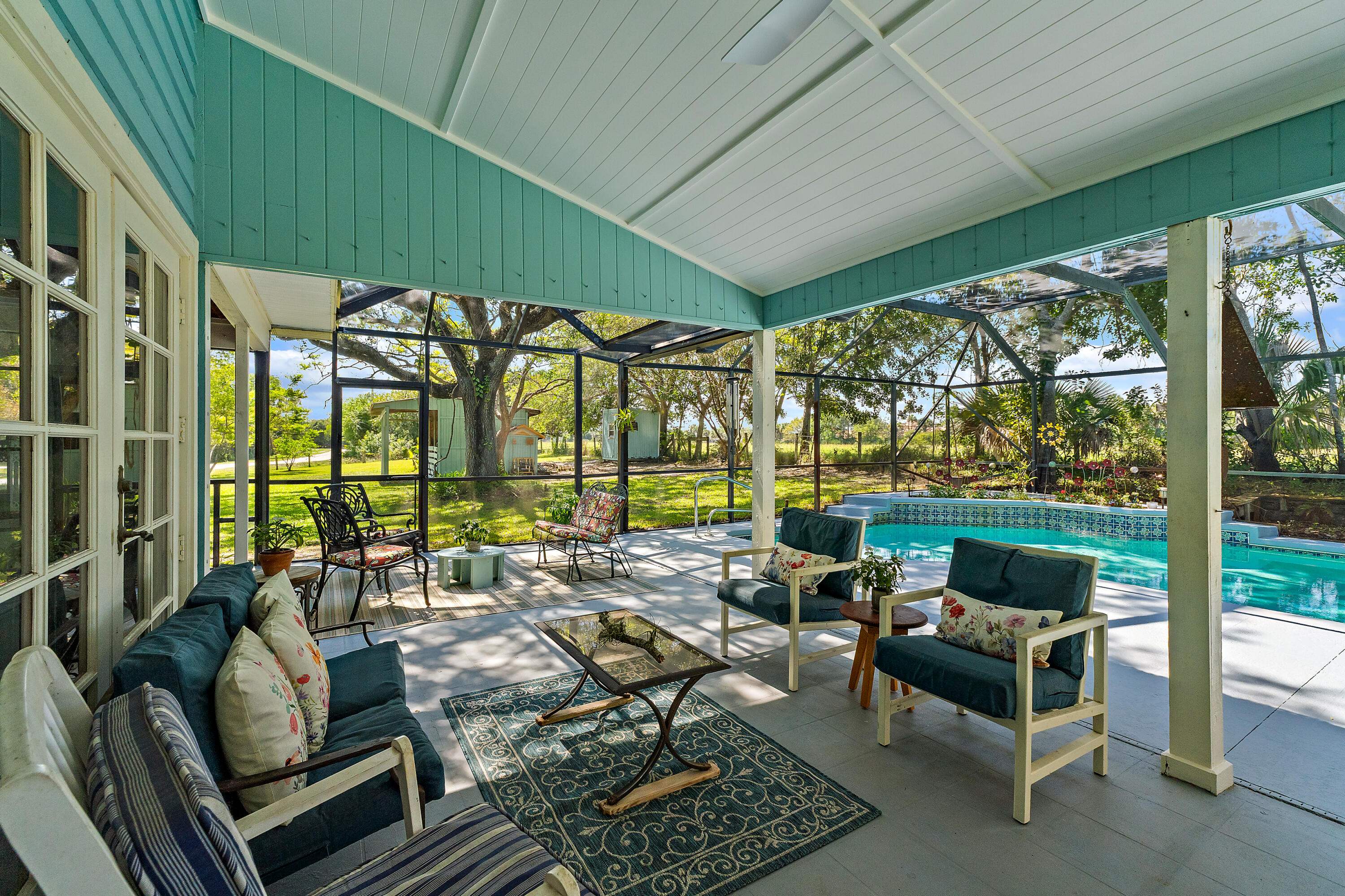 Palm Beach Country Estates - Residential