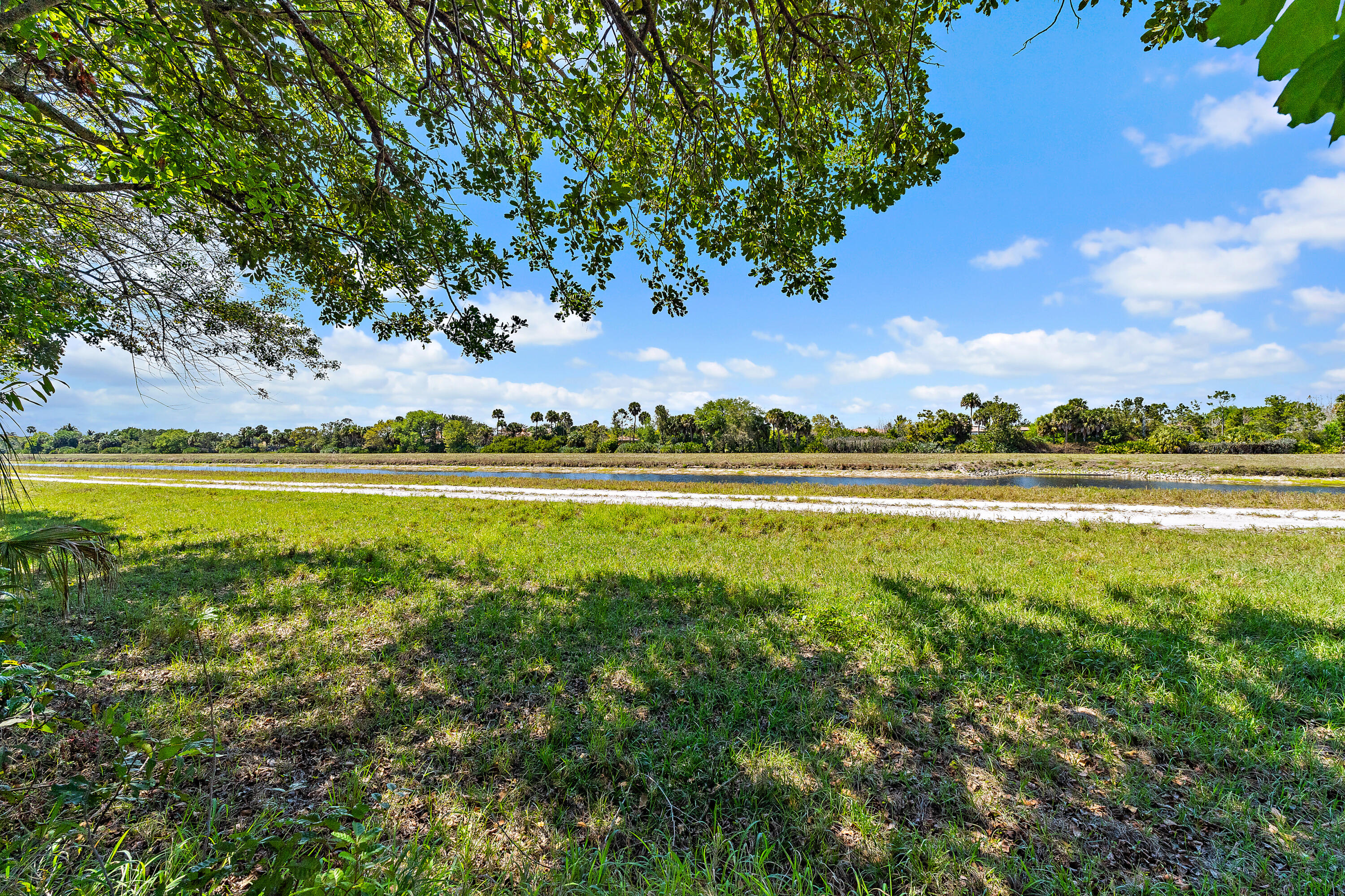 Palm Beach Country Estates - Residential