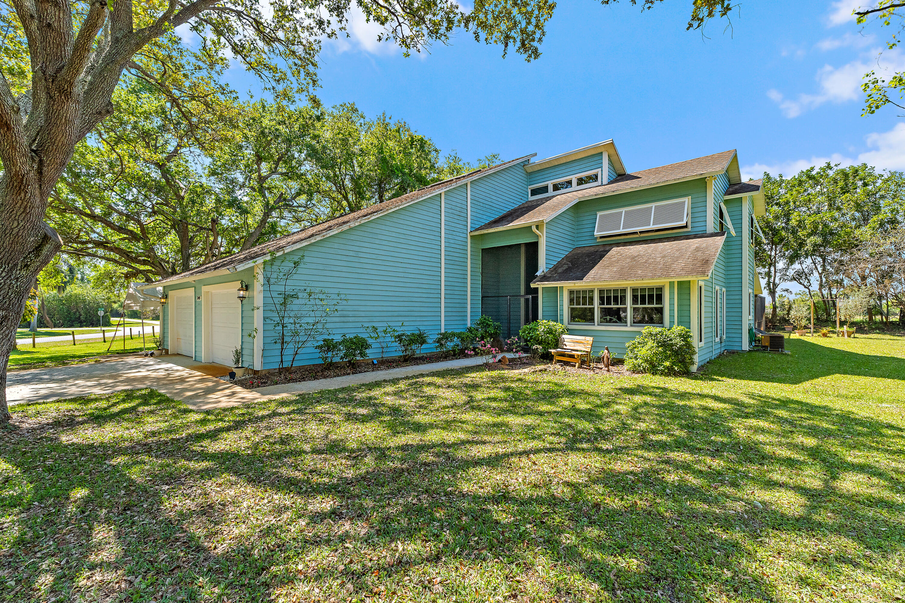 Palm Beach Country Estates - Residential