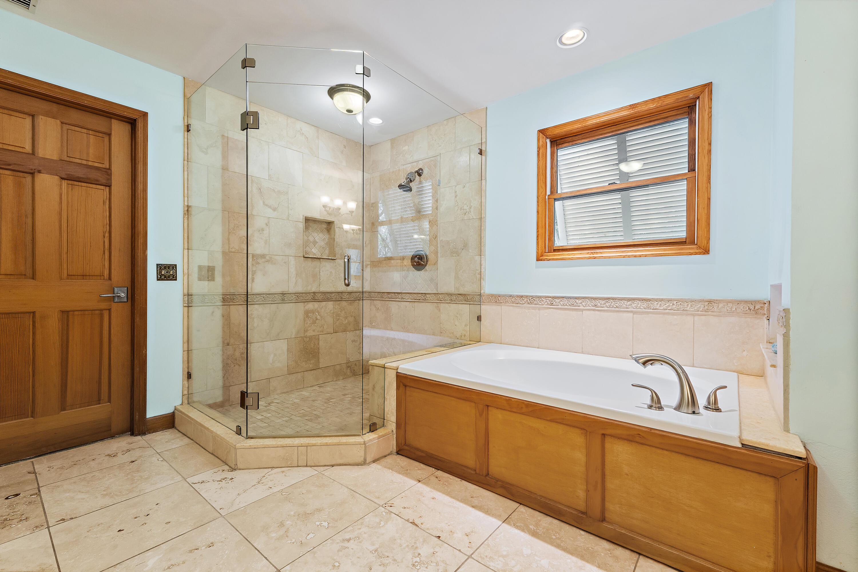 Palm Beach Country Estates - Residential