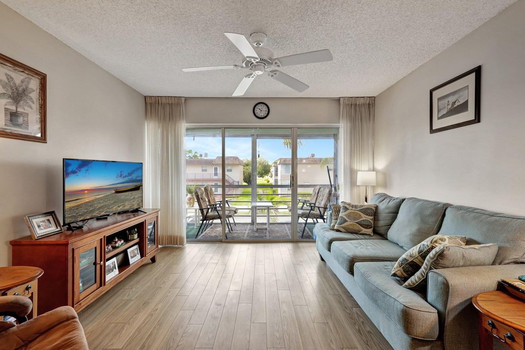 Photo of 502 Davis Road #10, Palm Springs, FL 33461 (MLS # R10990719)