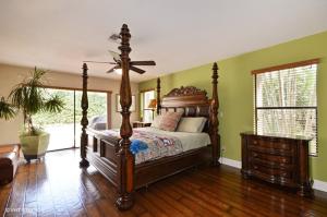 MONTEREY LAKE - Residential