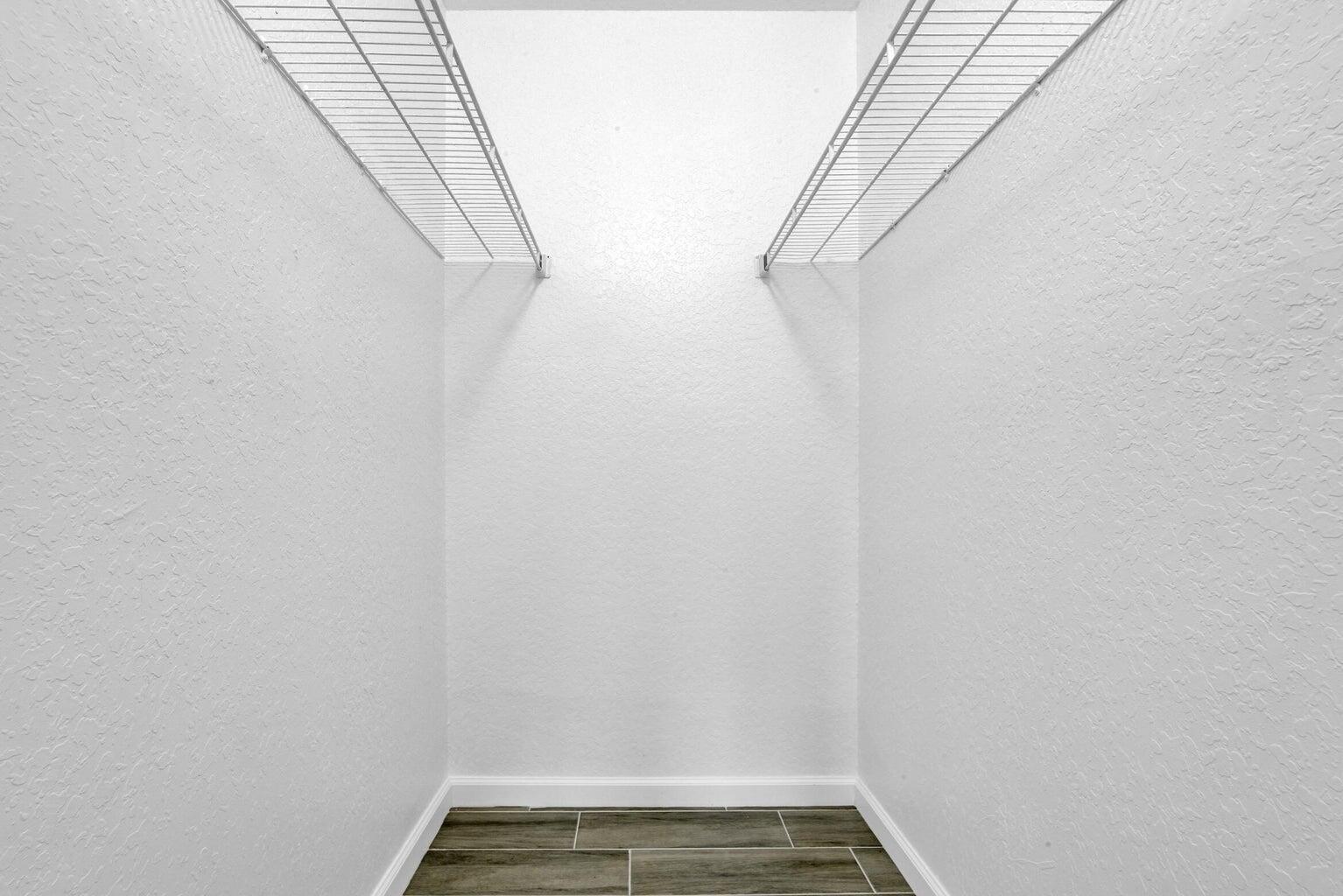 GREENVIEW SHORES 2 OF WEL - Residential Lease