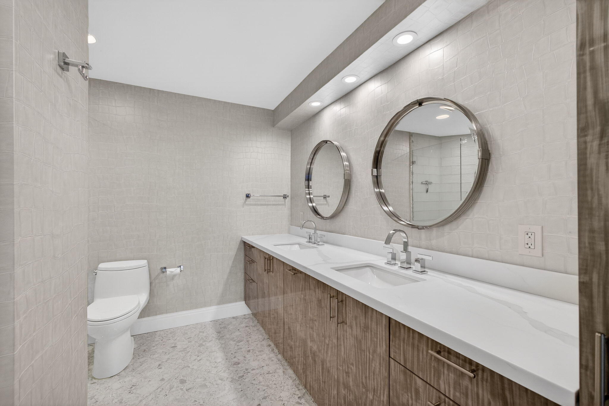 VILLAS OF OCEAN DUNES - Residential