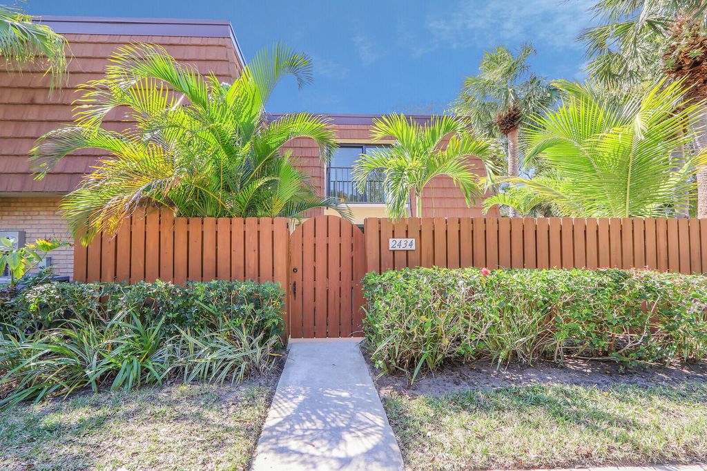 Photo of 2434 24th Court, Jupiter, FL 33477 (MLS # R10962100)