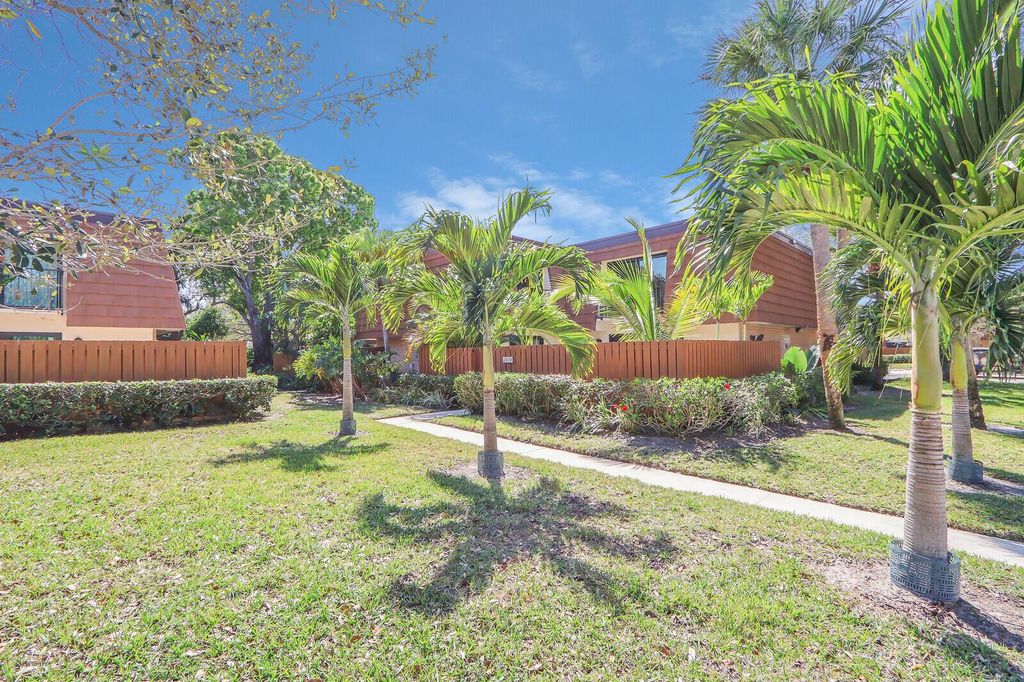 Photo of 2434 24th Court, Jupiter, FL 33477 (MLS # R10962100)