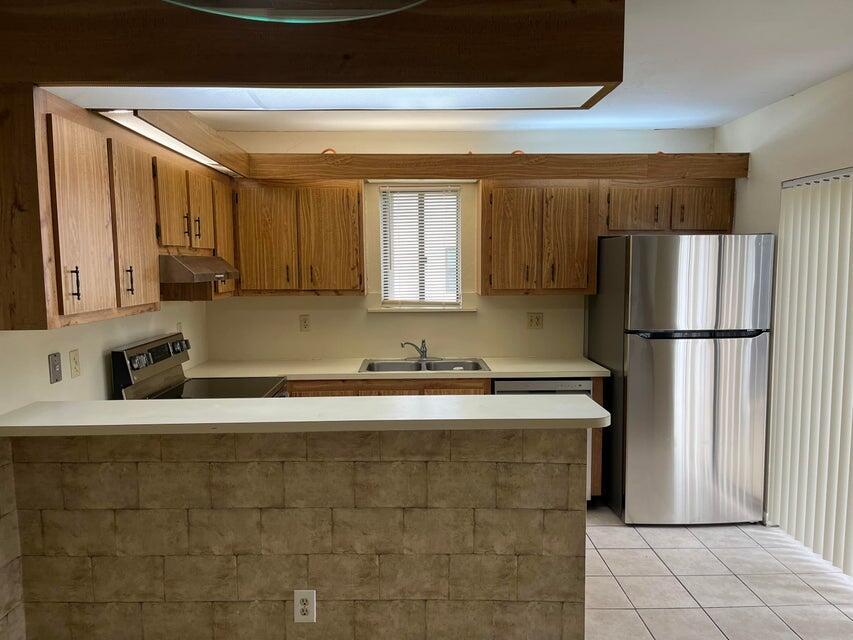 WATERVIEW ESTATES - Residential Lease