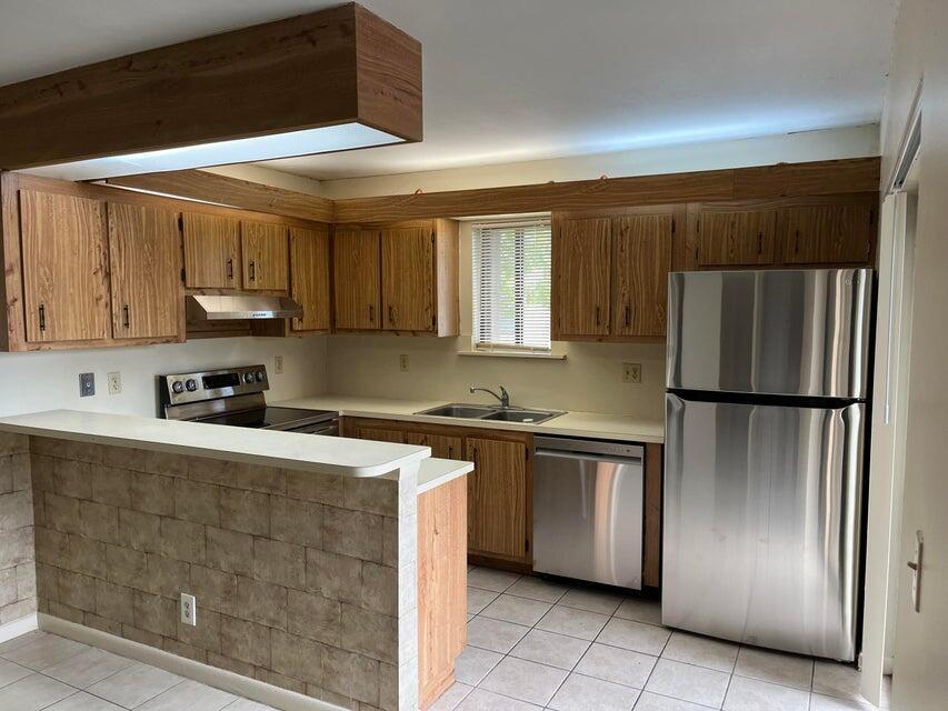 WATERVIEW ESTATES - Residential Lease