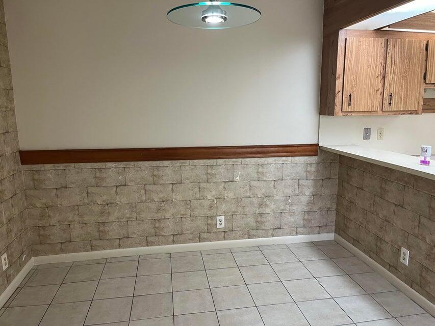 WATERVIEW ESTATES - Residential Lease