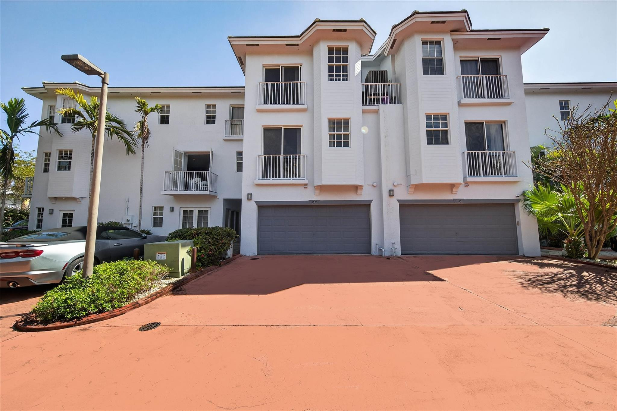 Palm Isles Villas - Residential