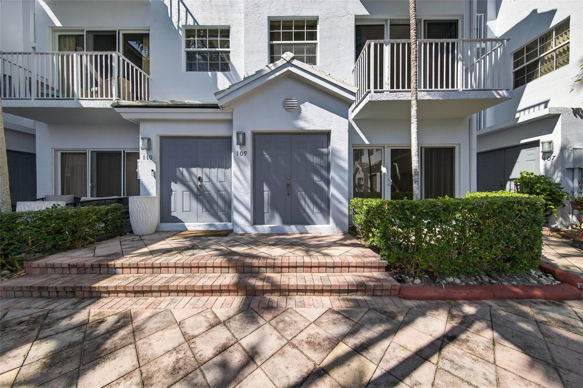 Palm Isles Villas - Residential