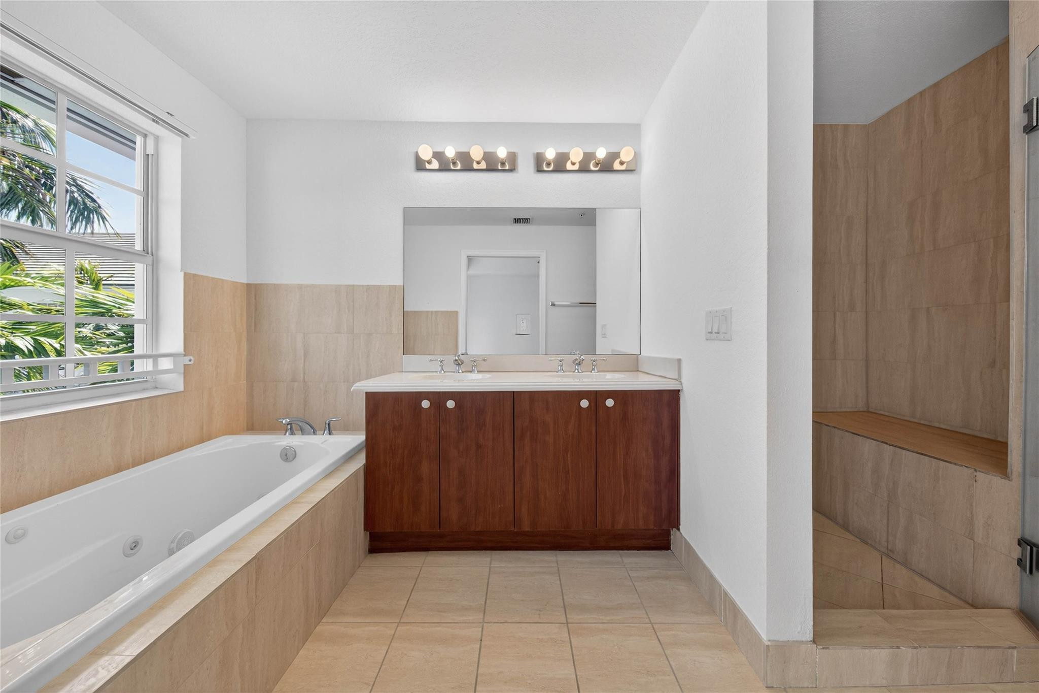 Palm Isles Villas - Residential