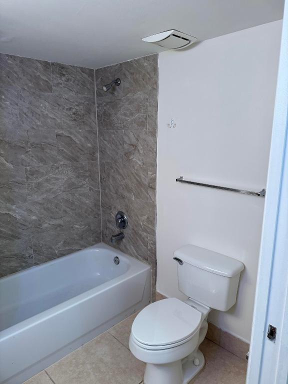 ST ANDREWS AT BOYNTON BEACH CONDO - Residential Lease