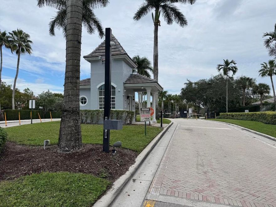 2 bedroom, 2 bath first-floor apartment in the gated community of St Andrews at Boynton Beach located across from Park Vista high school. It features an open split-bedroom floor plan with tile throughout. Enjoy in-unit laundry, walk-in closet and resort-style amenities including pool, spa, fitness center, clubhouse, and more. Excellent location close to top-rated schools, parks, golf, shopping, restaurants, and easy access to major highways and beaches.