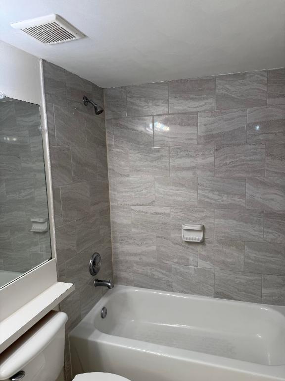 ST ANDREWS AT BOYNTON BEACH CONDO - Residential Lease