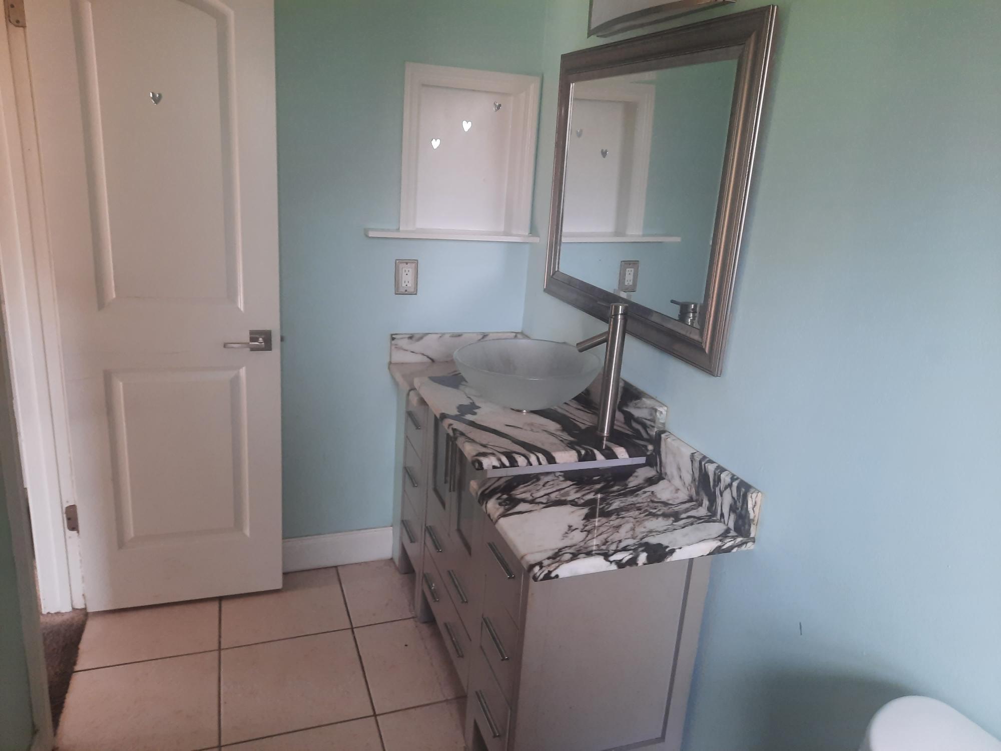 ISLAND HOUSE CONDOMINIUM - Residential Lease