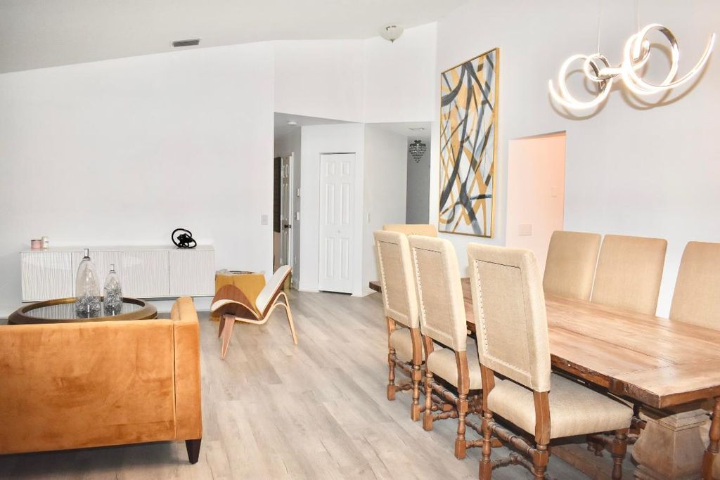 Photo of 5243 Europa O Drive #O, Boynton Beach, FL 33437 (MLS # R11080508)