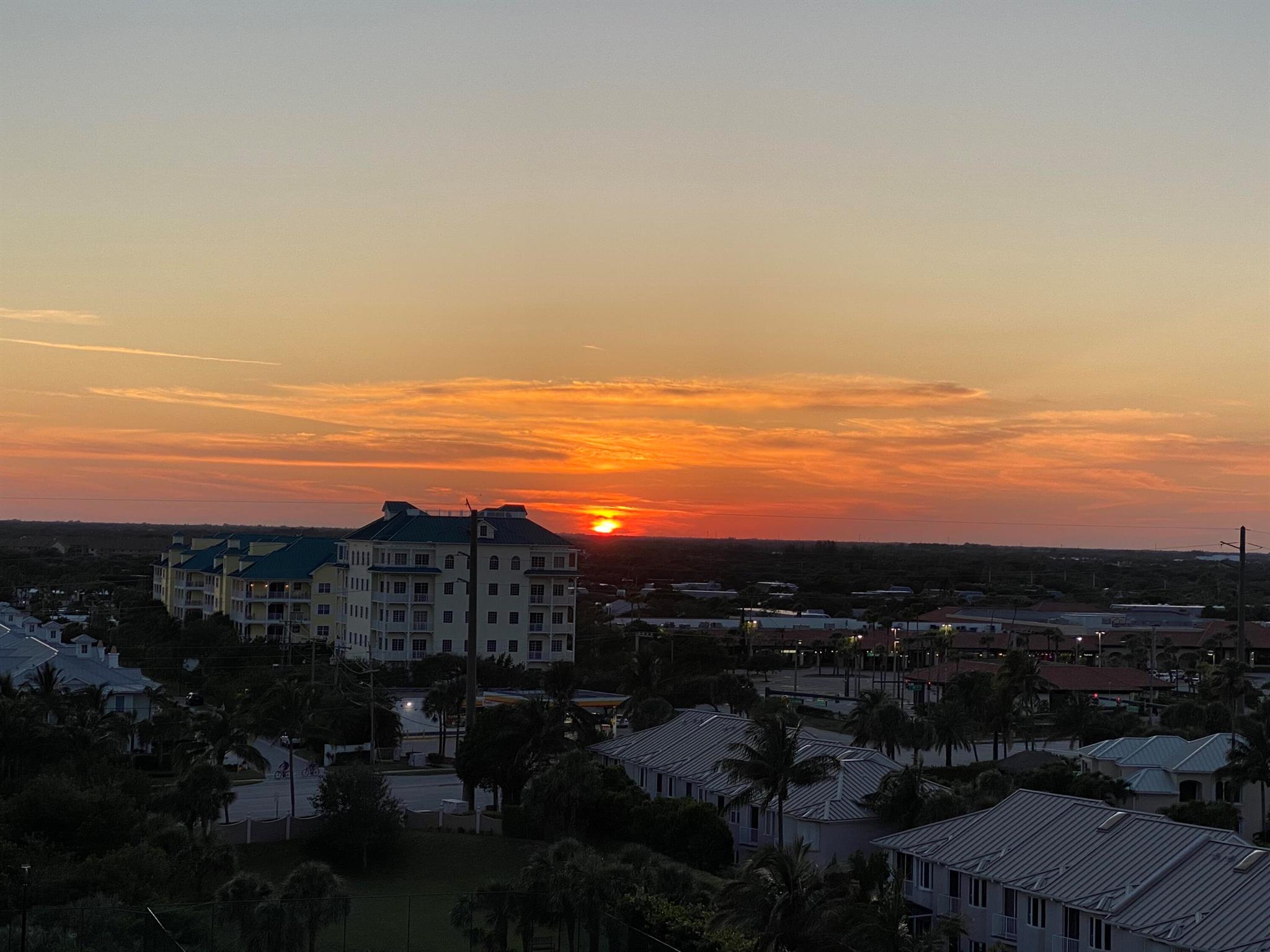 OCEAN ROYALE CONDOMINIUM - Residential