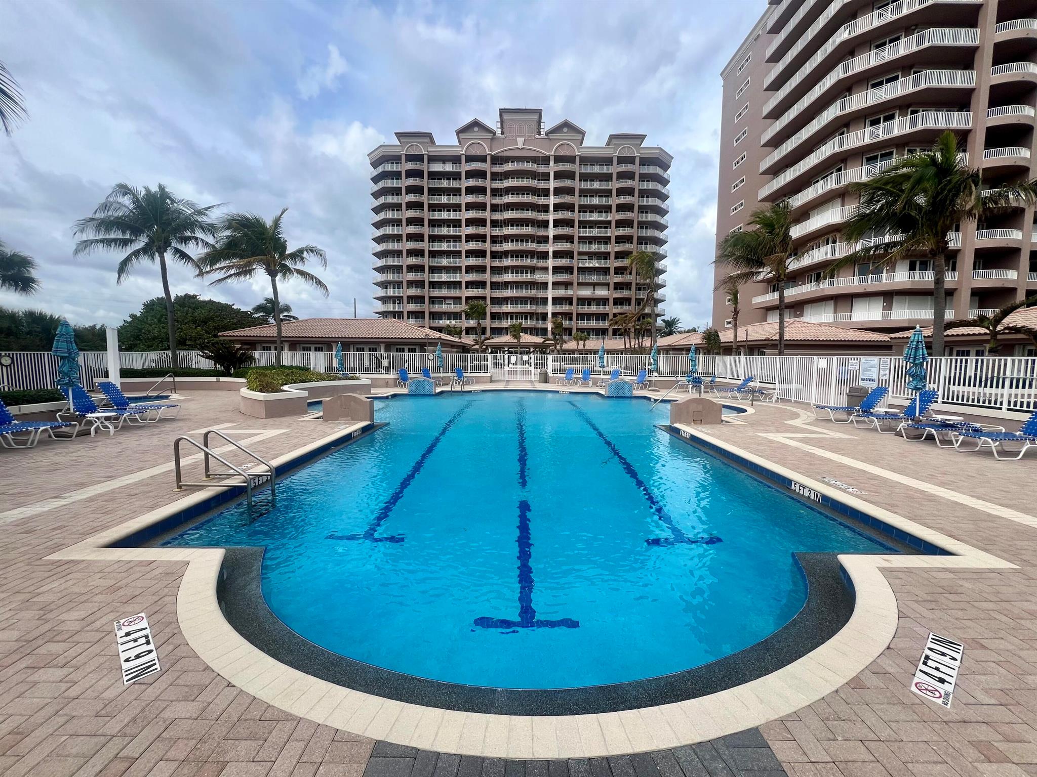 OCEAN ROYALE CONDOMINIUM - Residential