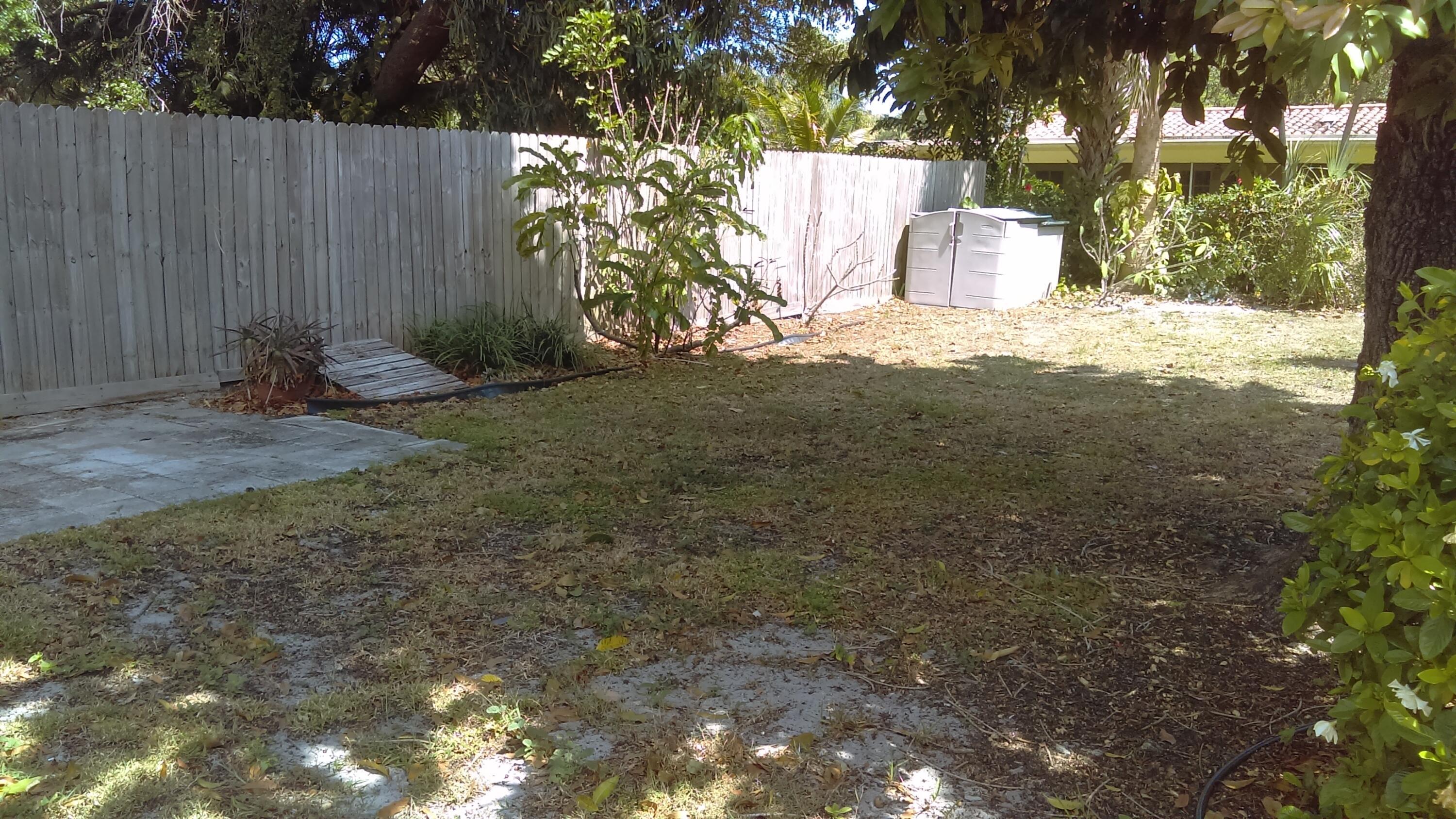 NORTH PALM BEACH VILLAGE OF 6 - Residential Lease