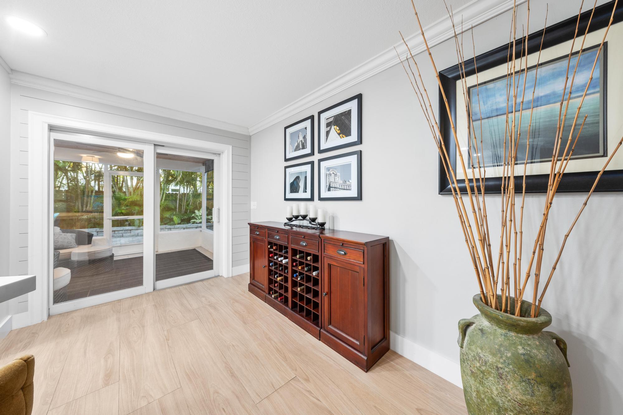 YACHT CLUB ESTATES - Residential
