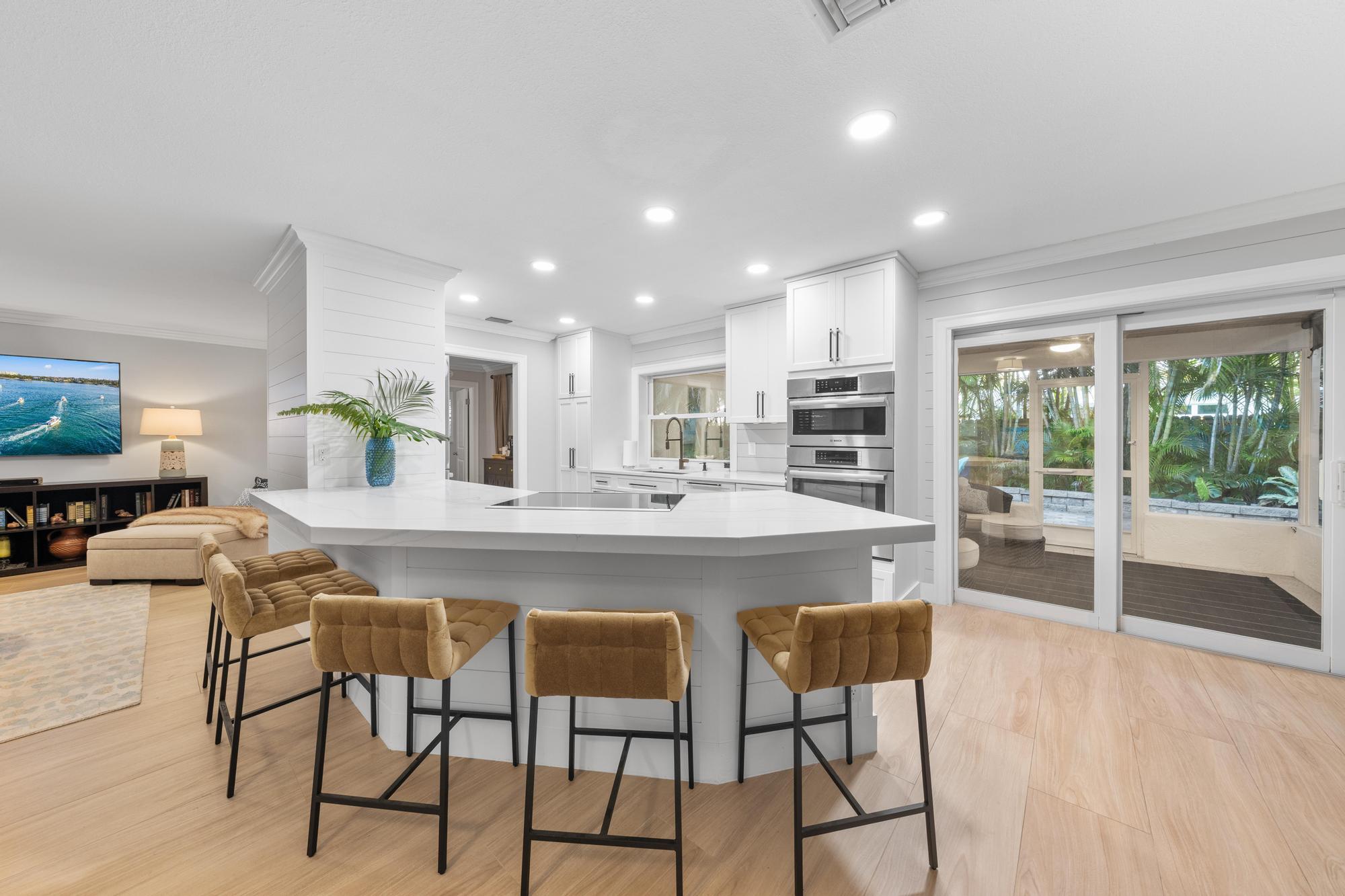 YACHT CLUB ESTATES - Residential